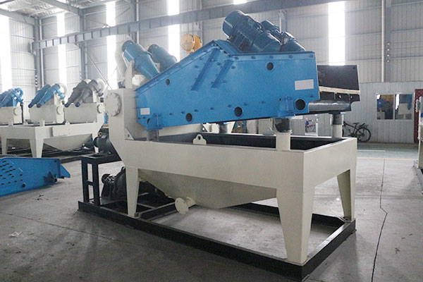 �|(zh��)�����ۺ����(w��)��¡�м�ɳ����ϵ�y(t��ng)�A���Ј��ĸ���